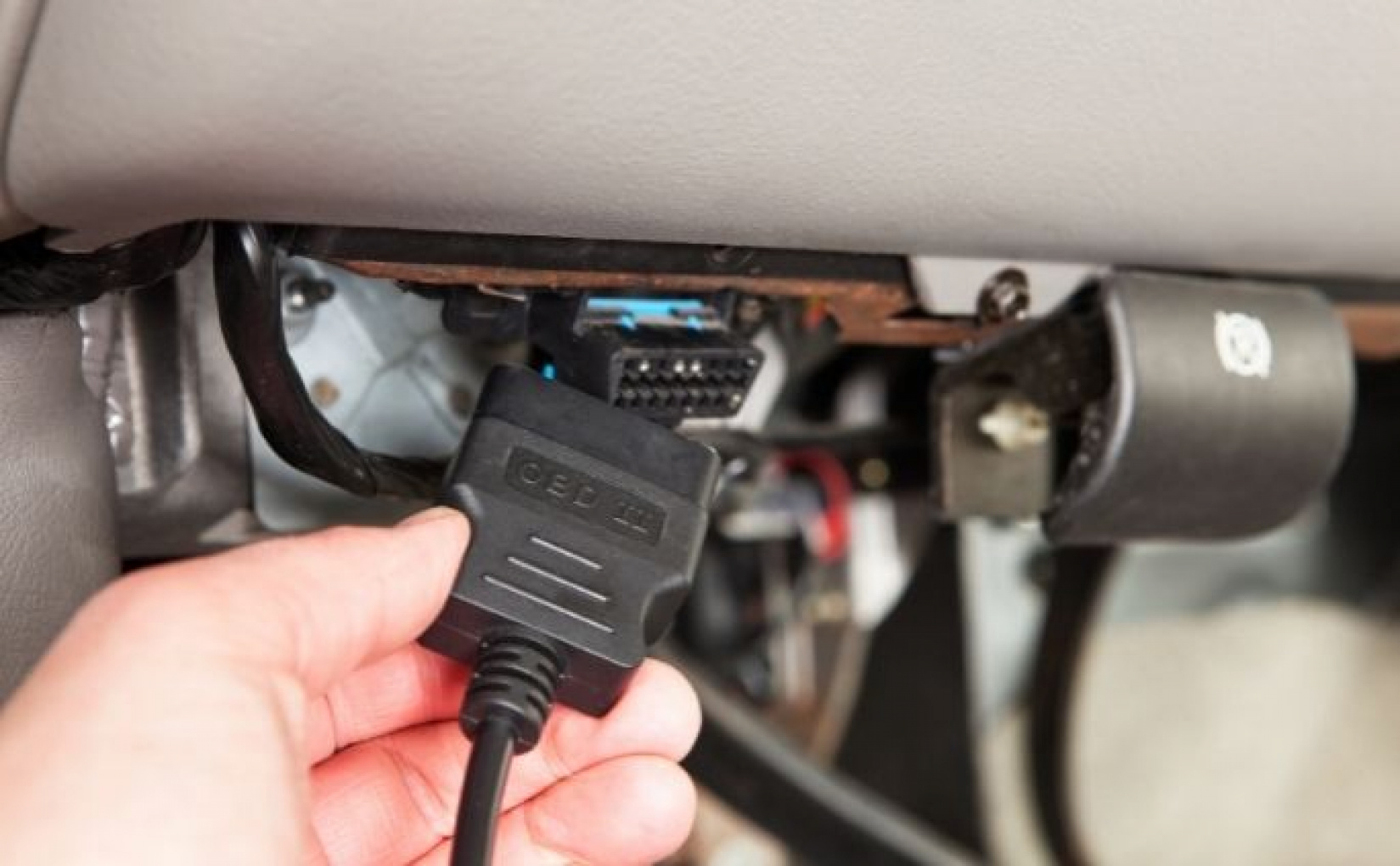 Vart sitter mitt OBD2-uttag?