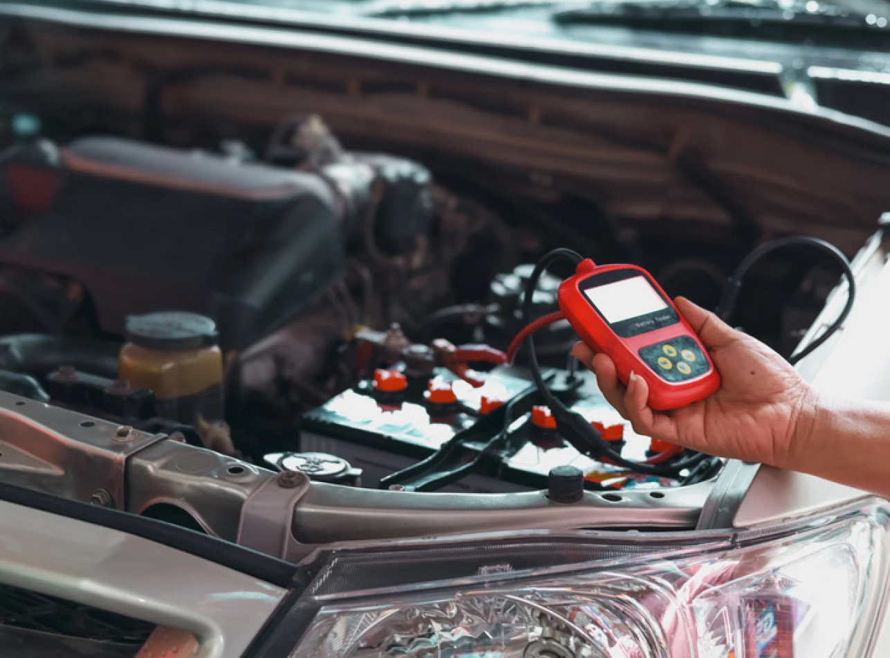 Batteritestare för bilar, vad är skillnaderna? Ancel BST100 | Topdon BST300